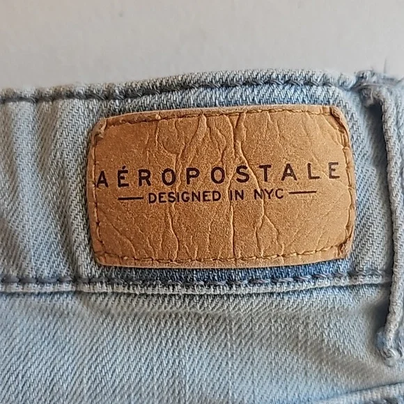 Aeropostale Embroidered Design Denim Shorts - Picture 3 of 8